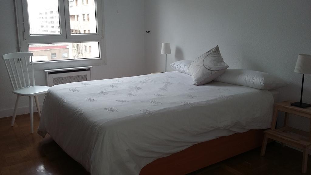 Apartamento Vuelta Del Castillo Pamplona Exteriör bild
