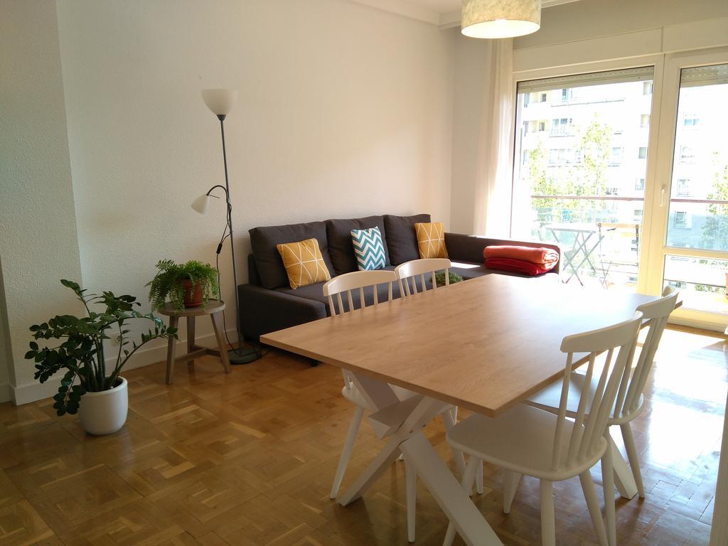 Apartamento Vuelta Del Castillo Pamplona Exteriör bild