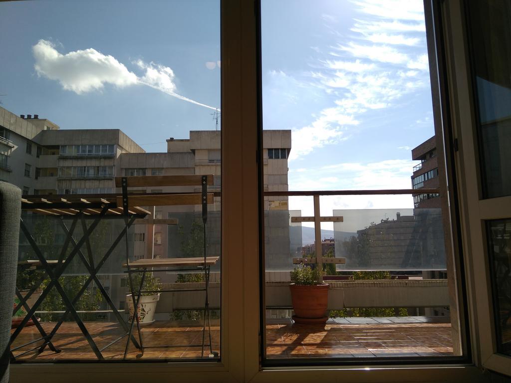 Apartamento Vuelta Del Castillo Pamplona Exteriör bild