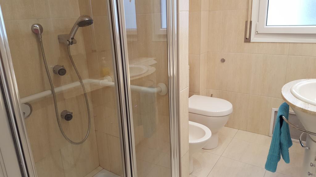 Apartamento Vuelta Del Castillo Pamplona Exteriör bild