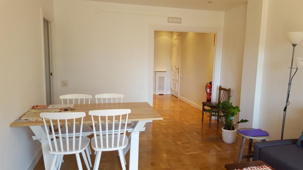 Apartamento Vuelta Del Castillo Pamplona Exteriör bild